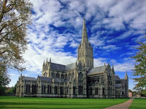 Salisbury's most famous house draws loads of visitors.